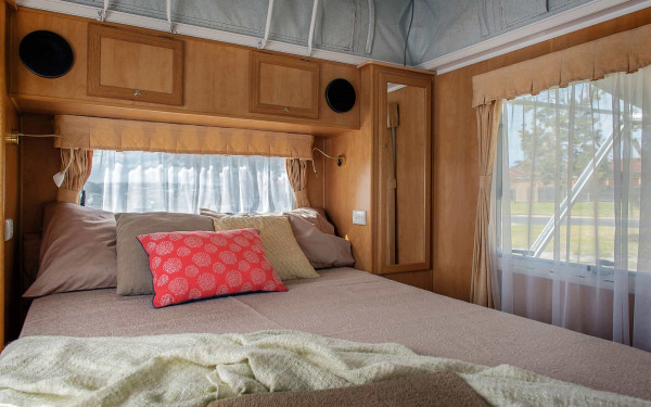 Image of Lewis RV caravan bedding ideas