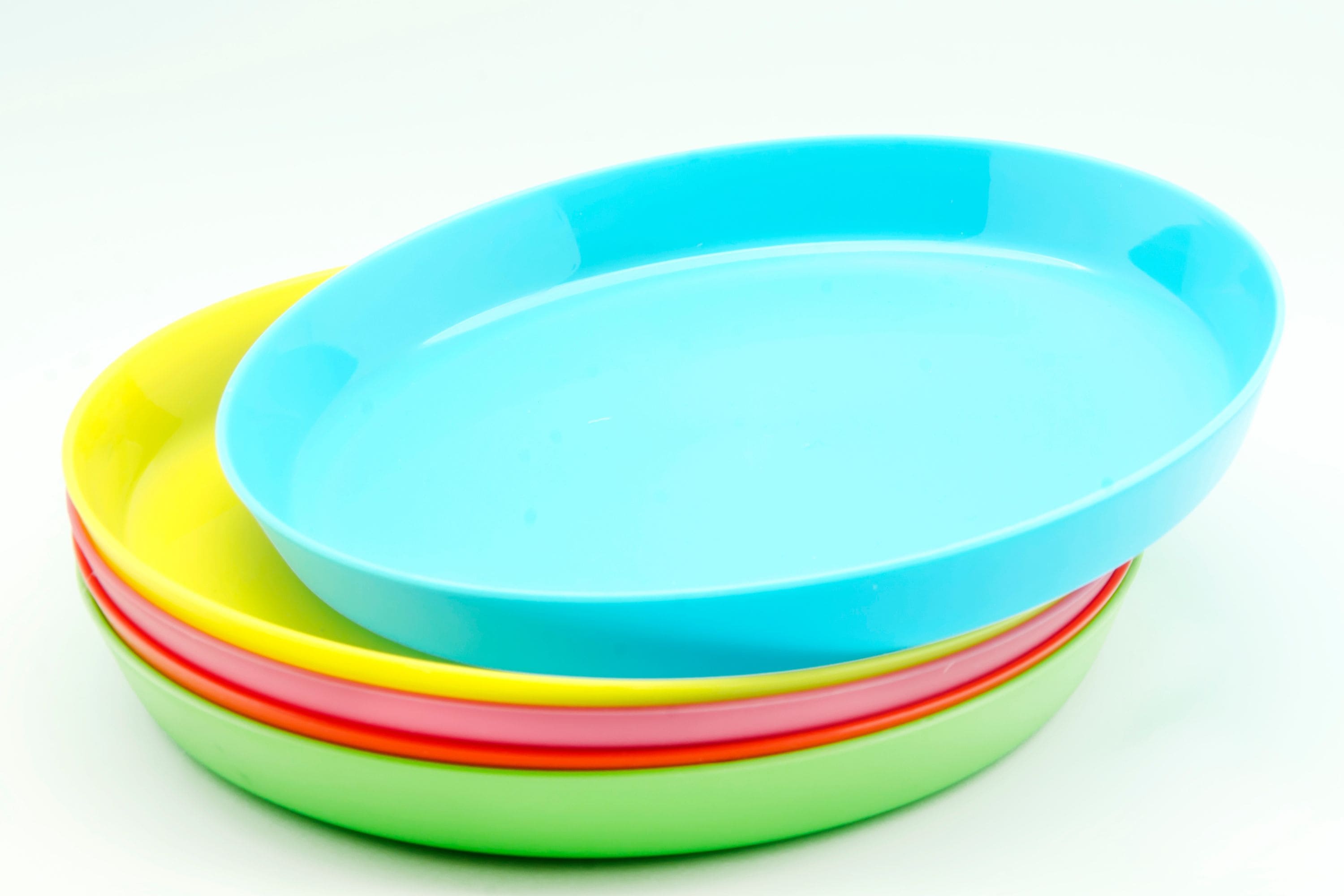 plastic plates and bowls for caravan